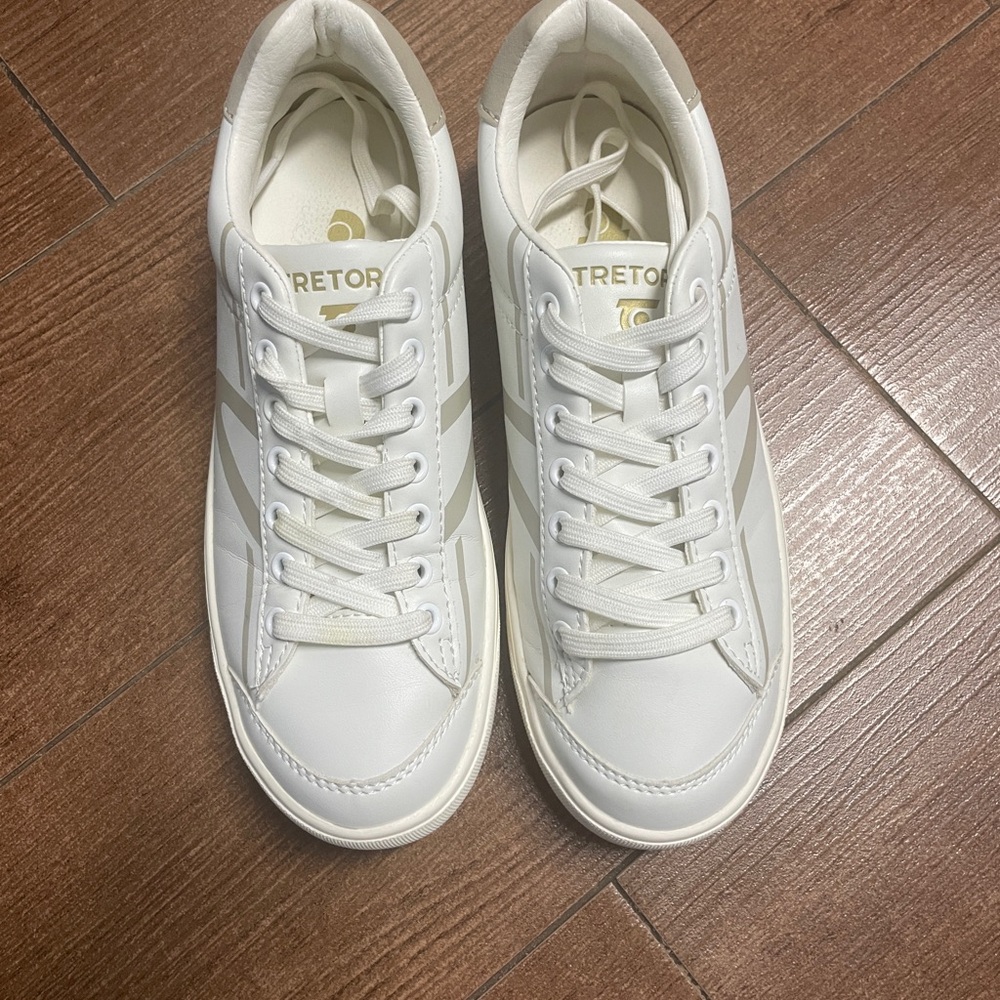 Tretorn White Sneakers with Gold Details